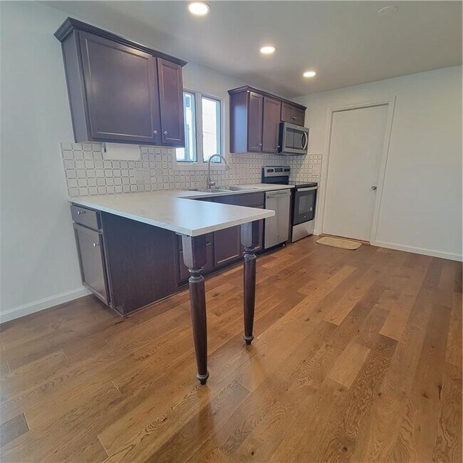 Building Photo - 47 Crimson Bramble Rd