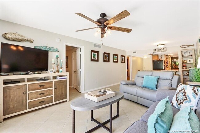 Building Photo - 10600 S Ocean Dr