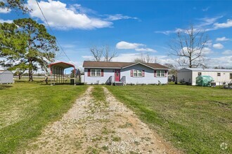Building Photo - 37 Private Rd 6065