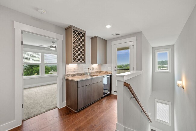 Building Photo - Charlotte Park Home
