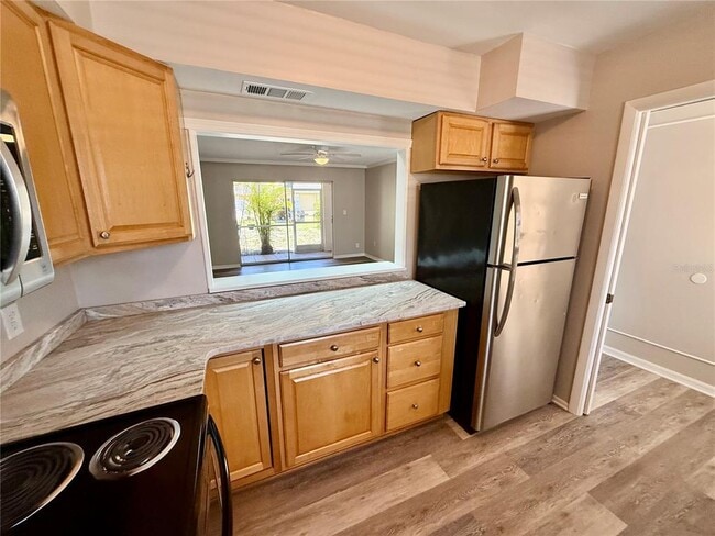 Building Photo - 2403 Aspinwall St