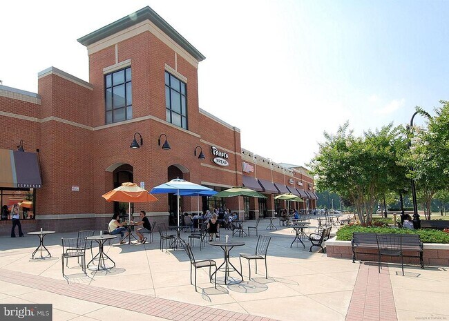 Building Photo - 8120 Cooper St