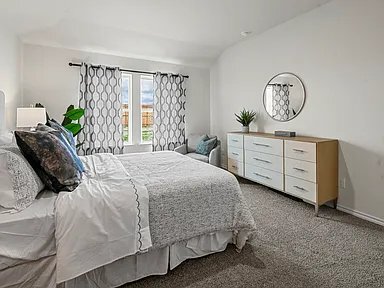 Building Photo - 501 Pineywood Trl