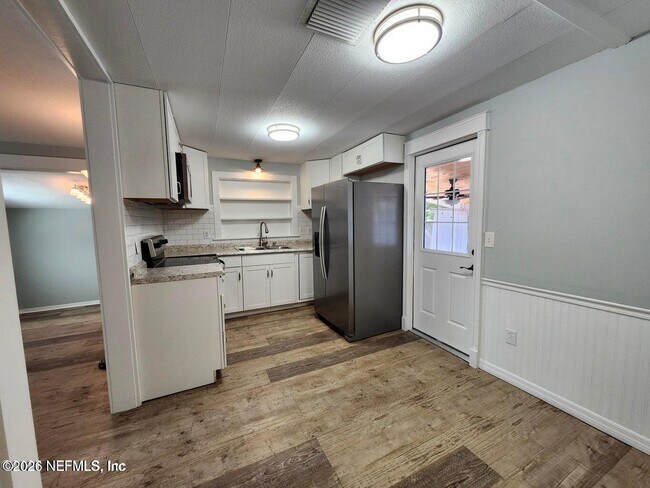 Building Photo - 126 Phoenetia Dr