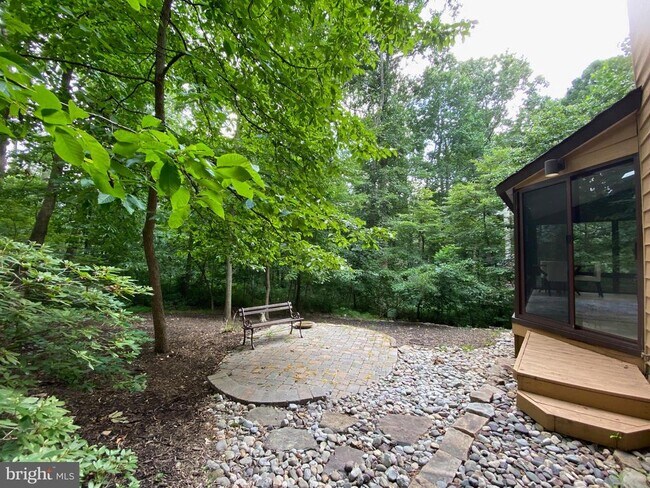 Building Photo - 11605 Brandon Hill Way