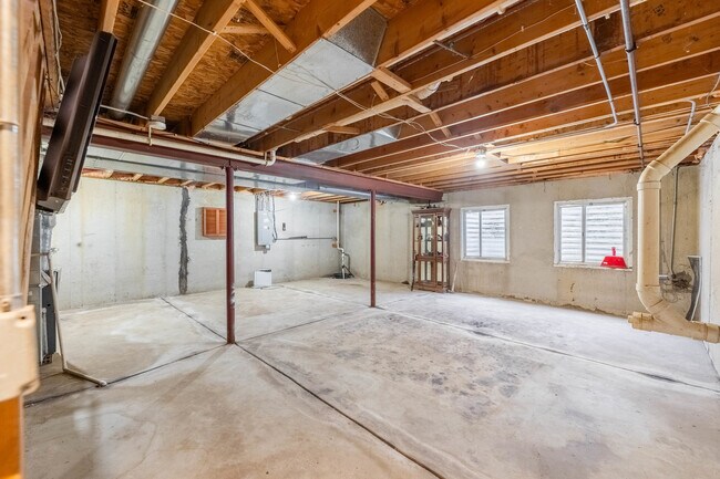 Building Photo - 438 Rachel Cir