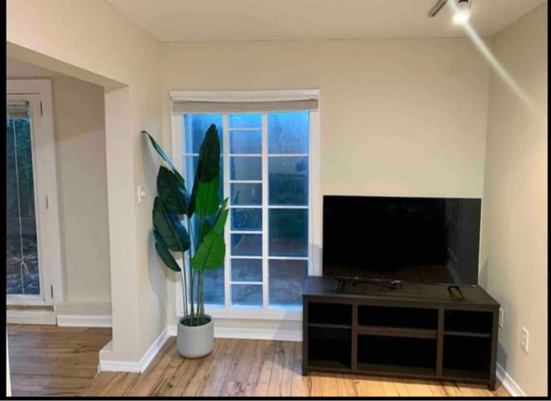 Building Photo - 7 Odess Ln