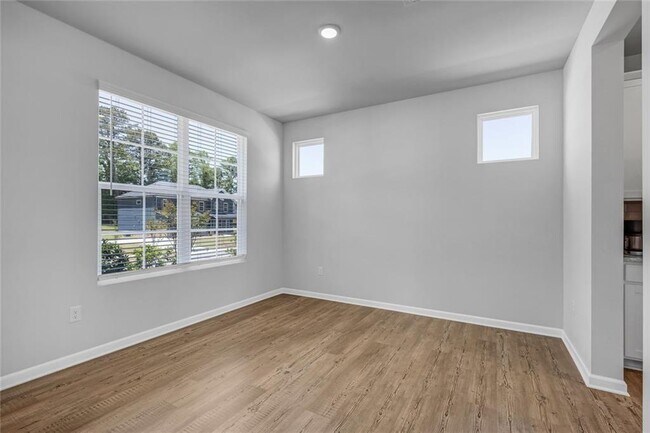 Building Photo - 249 Arwen Dr