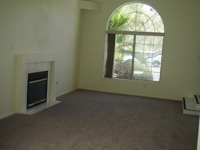 Building Photo - 7724 Bauble Ave