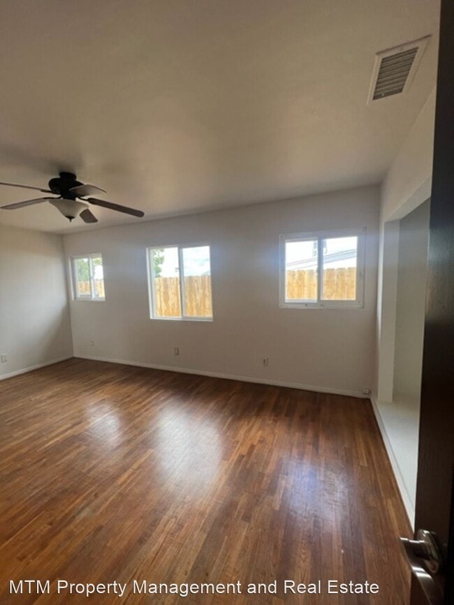 Building Photo - 3 br, 2 bath House - 4142 69th St