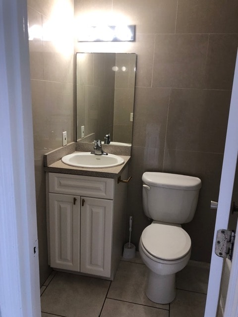 Building Photo - 922 Courting Ln