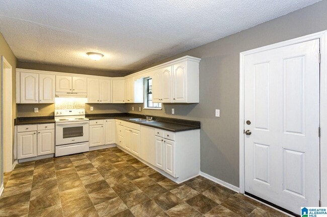 Building Photo - 54 Sunscape Dr