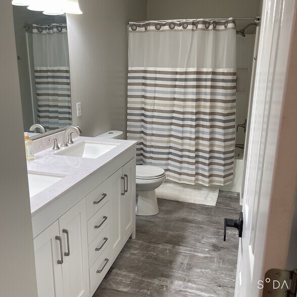 Building Photo - 8630 Quarry Ridge Ln