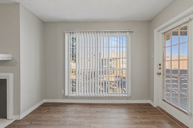 Building Photo - 3621 W Northgate Dr