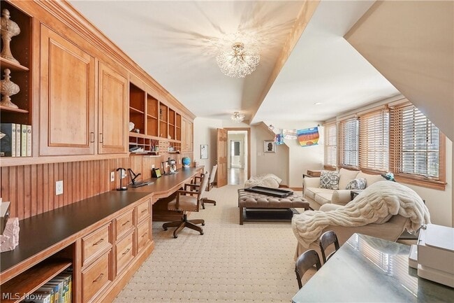Building Photo - 809 Village Trail