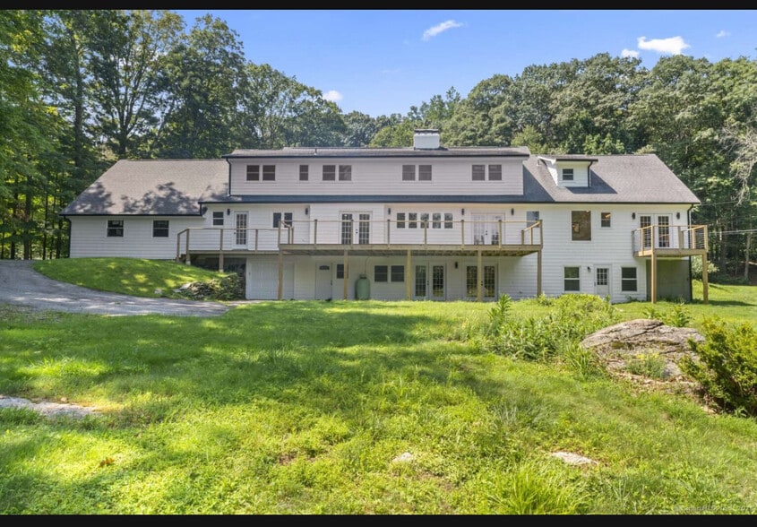 In law unit located at the ground level of the house, has separate entrance - 106 Wyldewood Rd