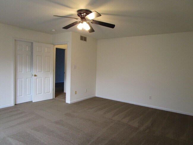 Building Photo - 3538-3540 Prescott Dr.