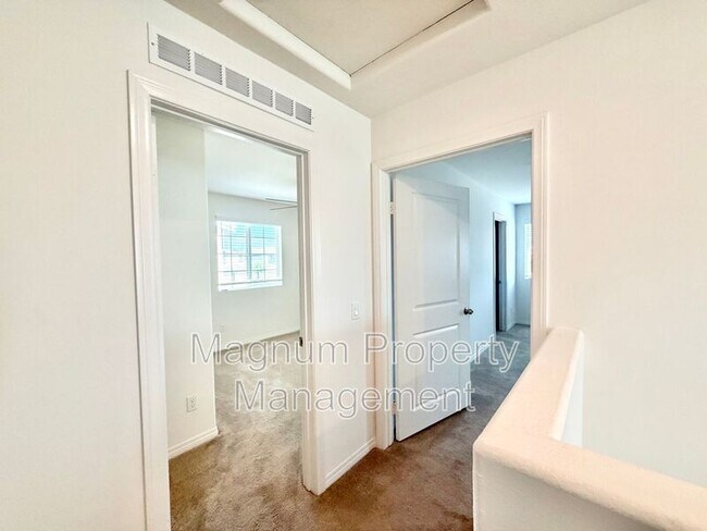 Building Photo - 36980 Camino Spgs Ave