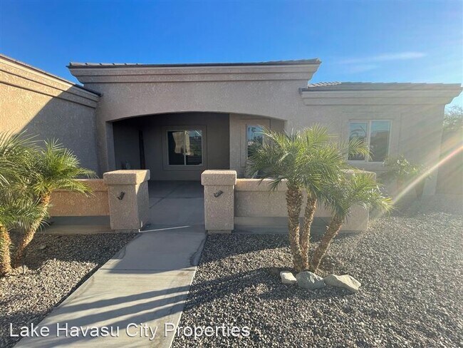 Building Photo - 2946 Bonita Ln