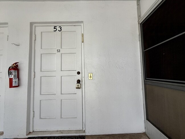 Building Photo - 53 Stratford D