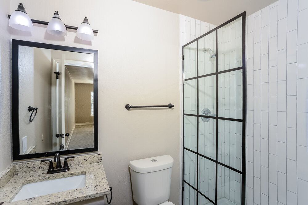 Building Photo - 8106 Hoovers Bend