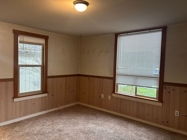 Building Photo - Charming 1 Bedroom, 3/4 Bath Near Downtown Lynden