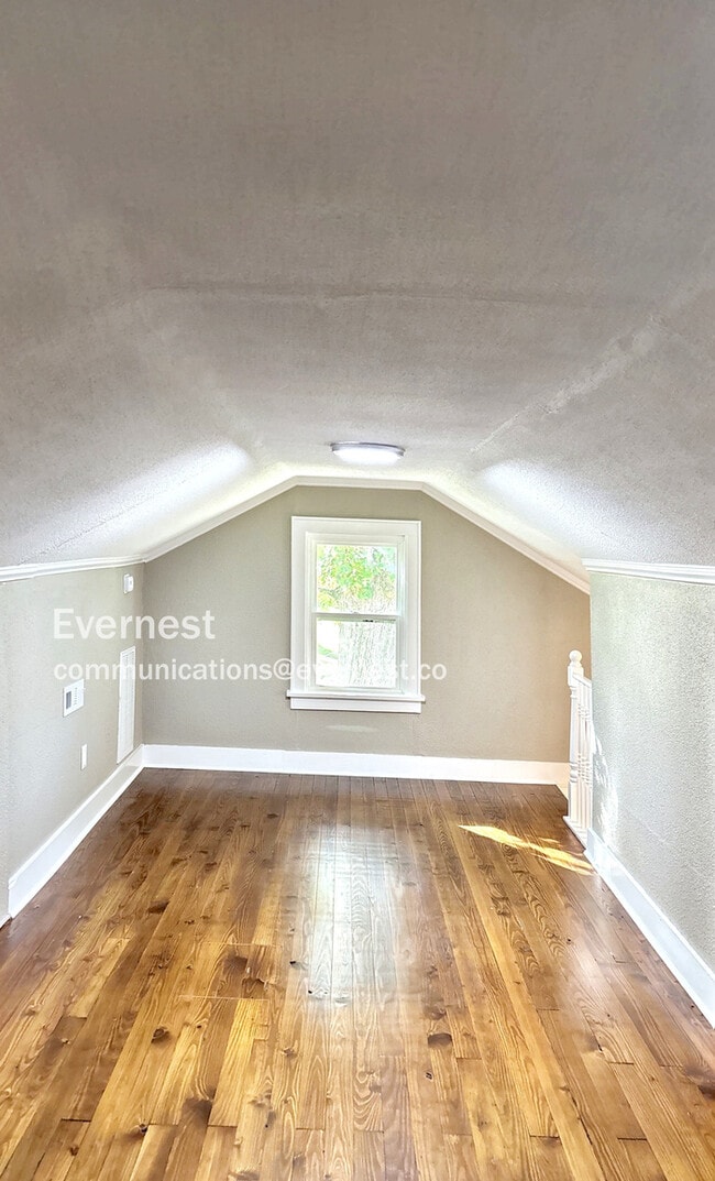 Building Photo - 118 Brentwood Dr