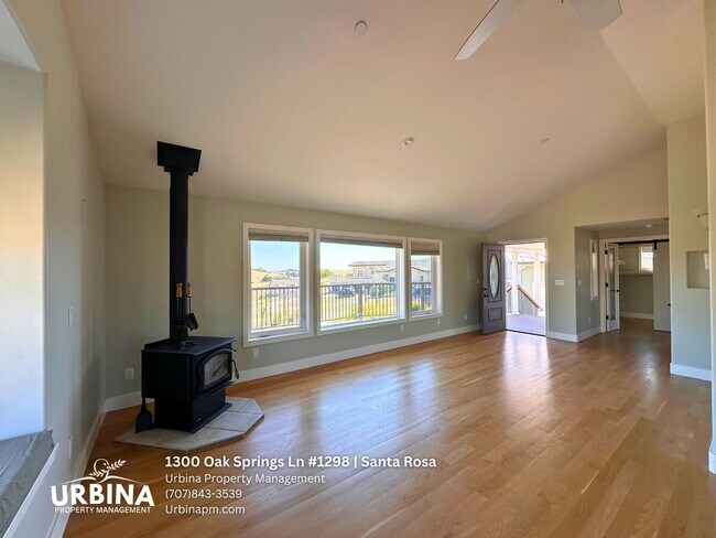 Building Photo - Private Hillside Home in Gated Santa Rosa Community with Scenic Views