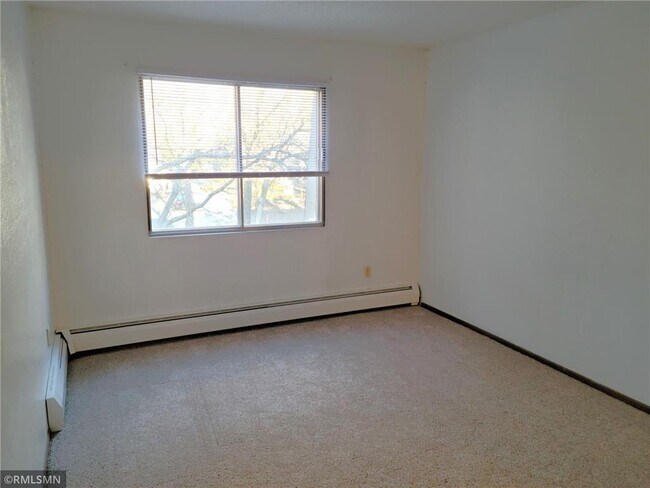 Building Photo - 539 S Wasson Ln