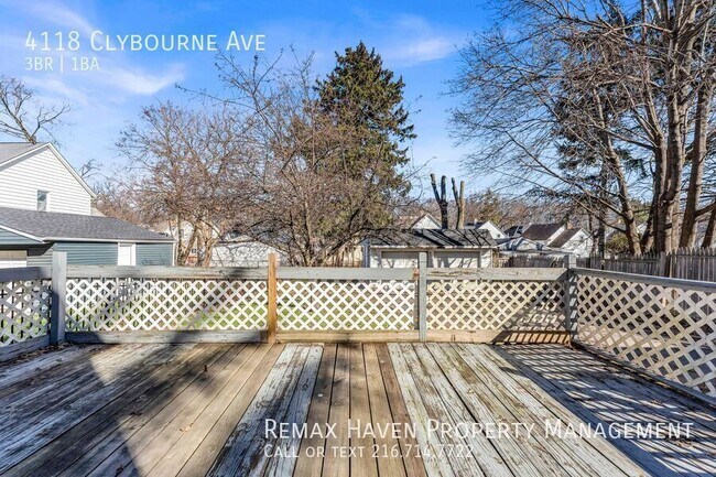 Building Photo - 4118 Clybourne Ave