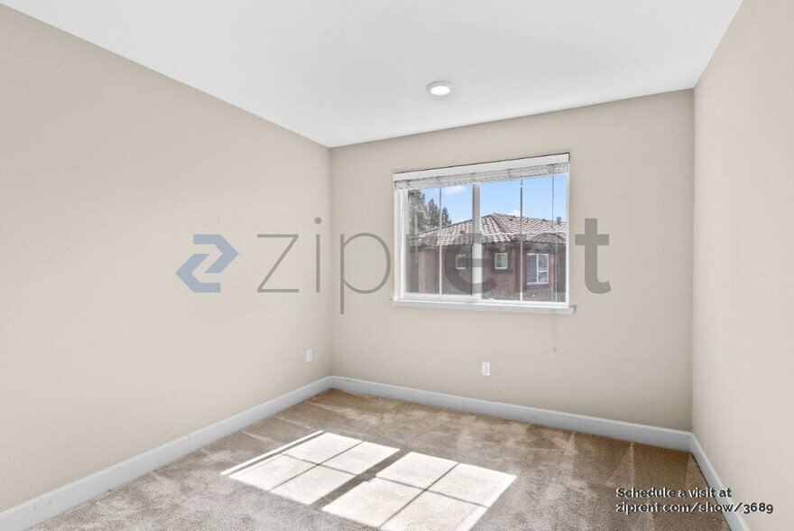 Building Photo - 25937 Dollar St