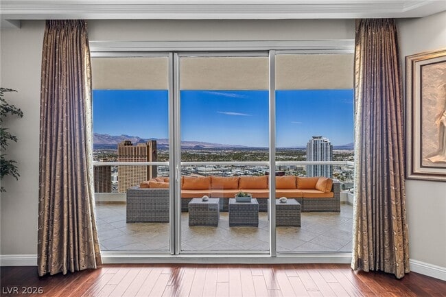 Building Photo - 2777 Paradise Rd