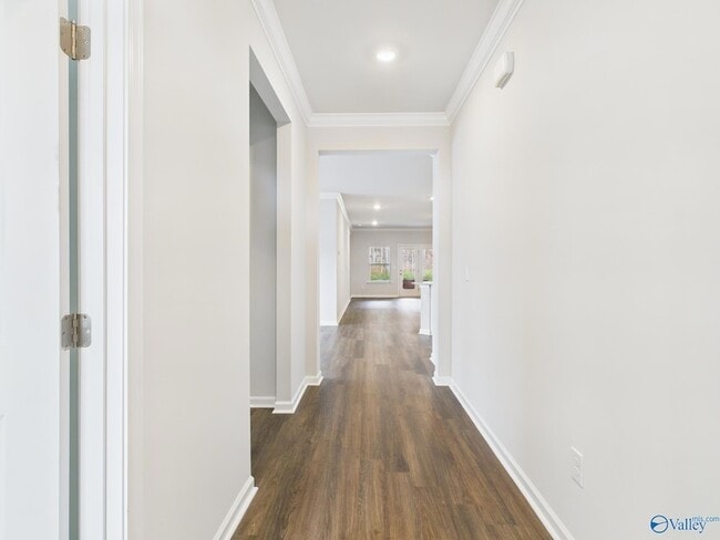 Building Photo - 157 High Leaf Dr