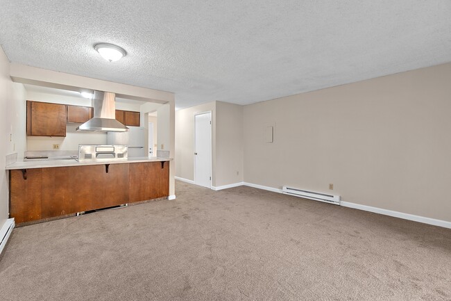 Building Photo - 325 N 29th Ave