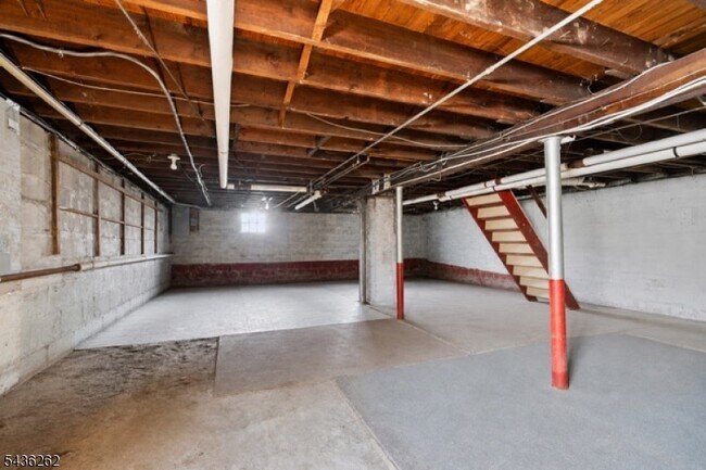 Building Photo - 5514 Berkshire Valley Rd