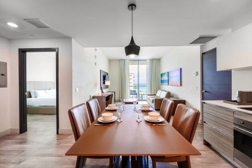 Building Photo - 777 N Ocean Dr