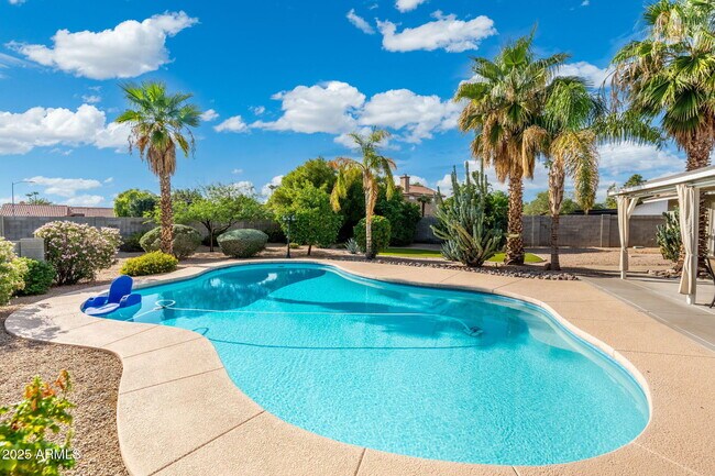 Building Photo - 15430 N 51st Pl