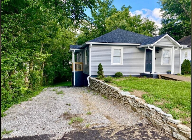 Primary Photo - 312 Rosedale Ave