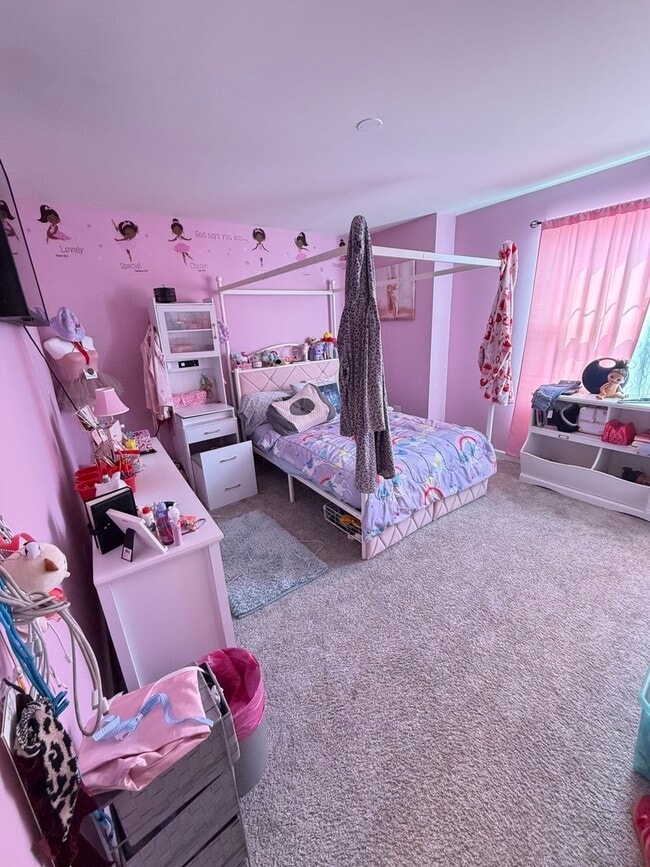 Building Photo - 23538 W Bancroft Dr