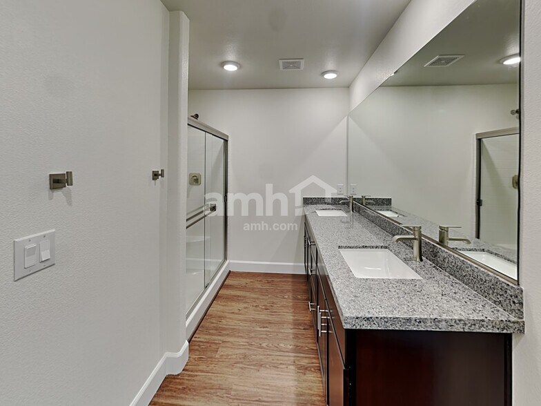 Building Photo - 285 Cape Seville Pl