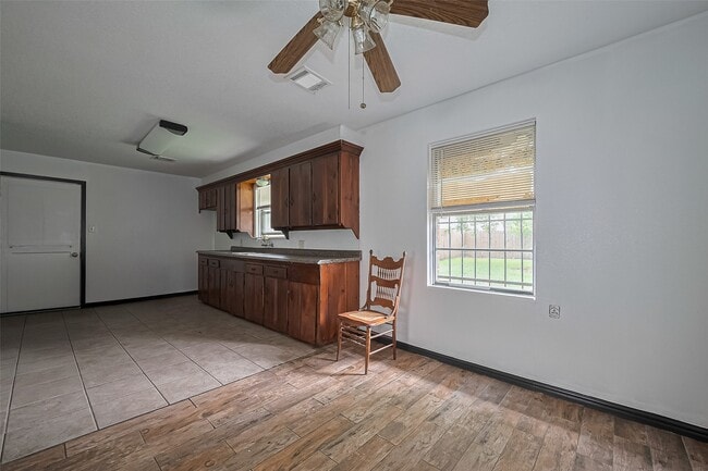 Building Photo - 423 Gammon Dr