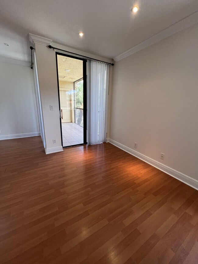 Building Photo - 3857 Coral Tree Cir