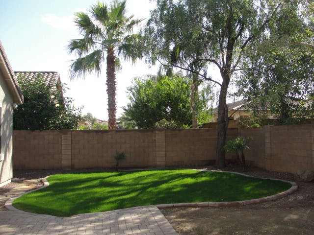 Building Photo - 3329 E Ravenswood Dr