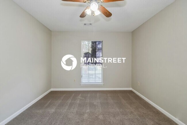 Building Photo - 4 Bedroom Pet-Friendly Home in Horn Lake, MS with Main Street Renewal