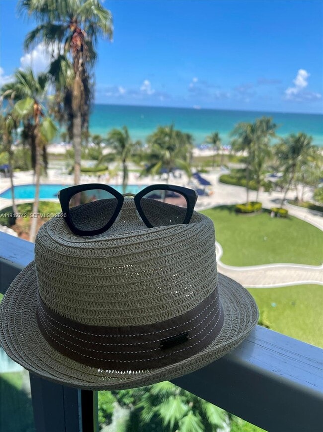 Building Photo - 5161 Collins Ave