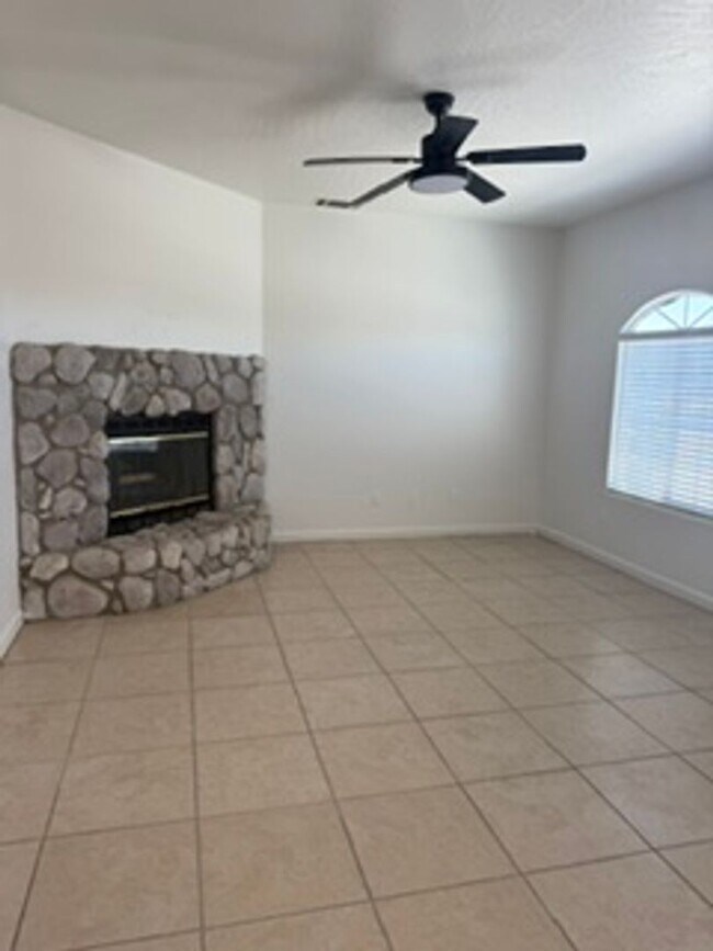 Building Photo - 10756 Kiowa Rd