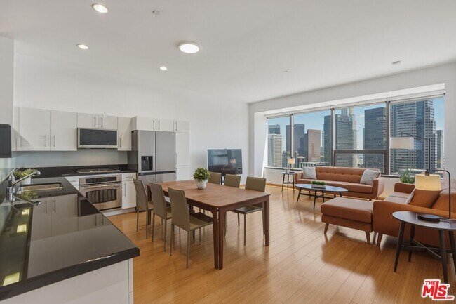 Building Photo - 1100 Wilshire Blvd