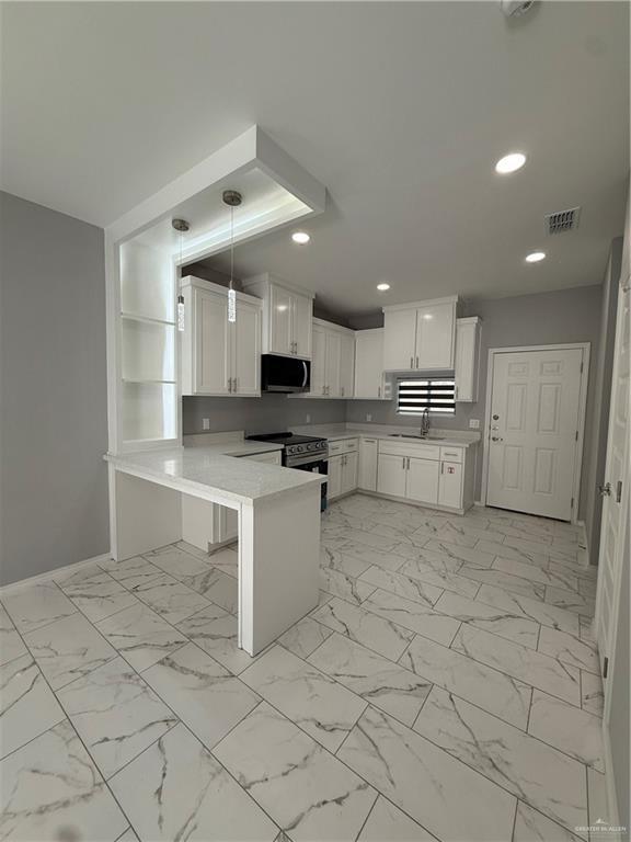 Building Photo - 2113 Elsham Ave