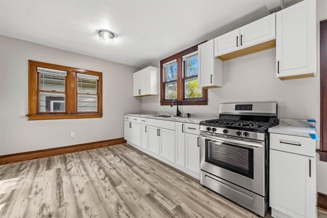 Building Photo - 2419 N 53rd St