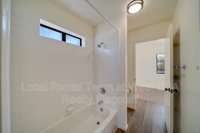 Building Photo - 55 S Pinegrove Rd